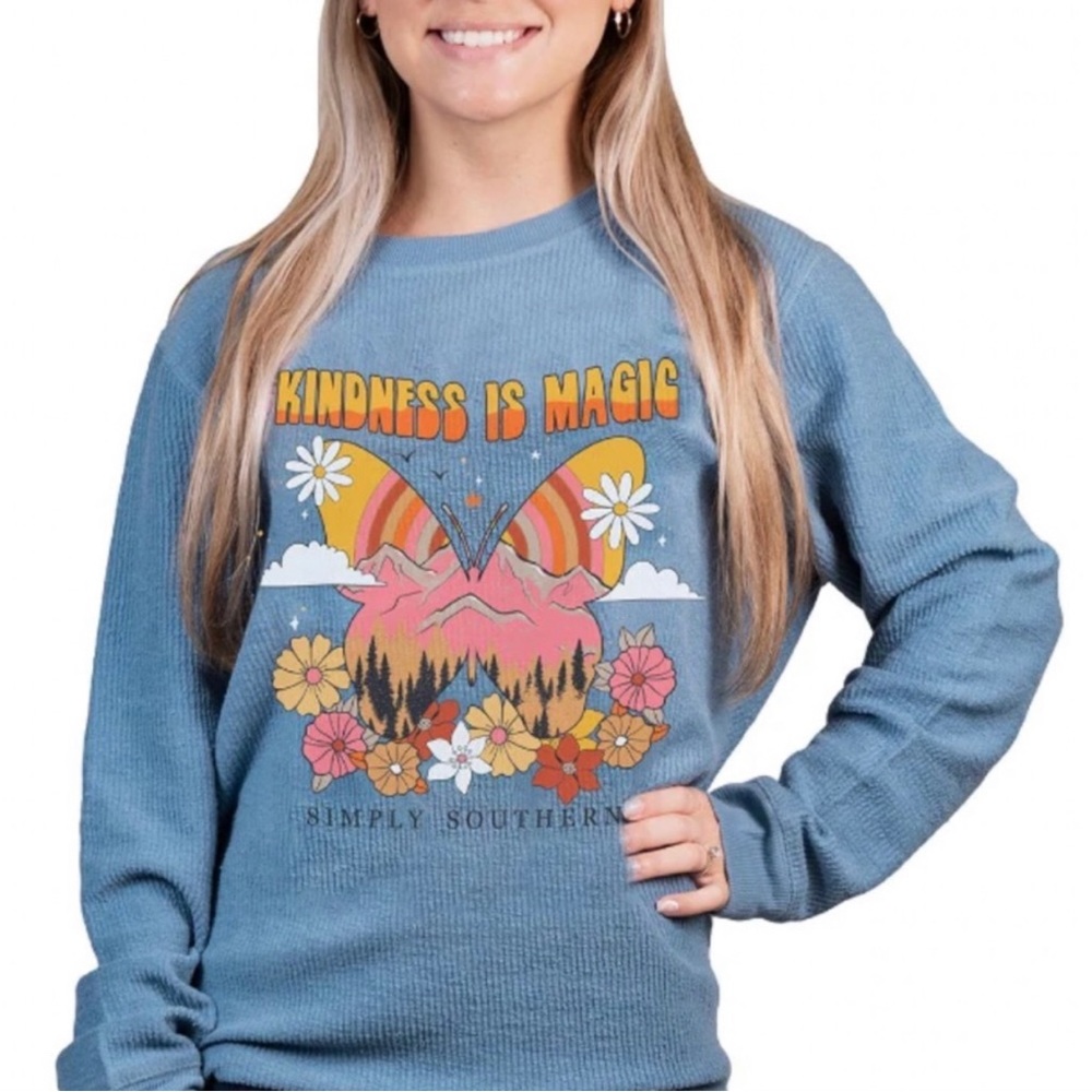Simply Southern Women’s “KINDNESS IS MAGIC” Crewneck Sweatshirt Size Small